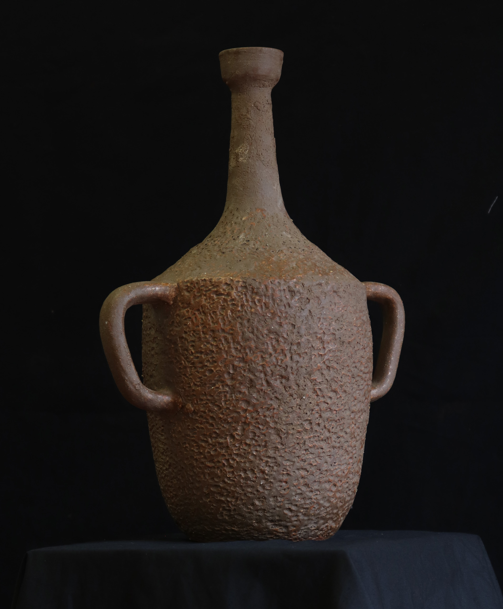 CHOGM Lampstand like a Medieval Jug 2007 earthenware matte glaze e1720346016807 CHOGM Lampstand like a Medieval Jug 2007 earthenware matte glaze e1720346016807
