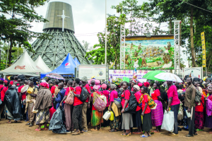 c6ae3c1a13f360i4 23 Im0 Pilgrims lining up to enter the precincts of the Basilica of Uganda Martyrs in Namugongo. © Badru Katumba